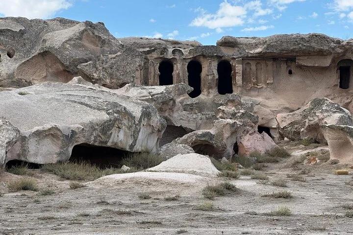 Cappadocia Red (North) Tour with Lunch and Enterence Fees