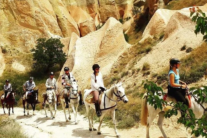 Cappadocia Red Tour from/to Istanbul by ✈ [full-day]