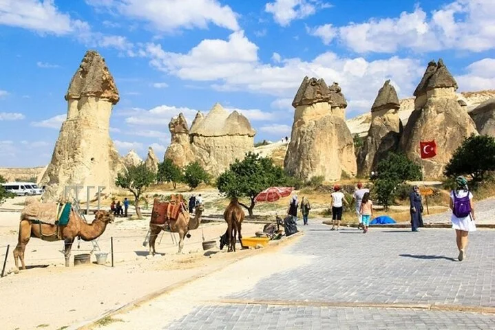 Cappadocia Red Tour with Guide in Spanish