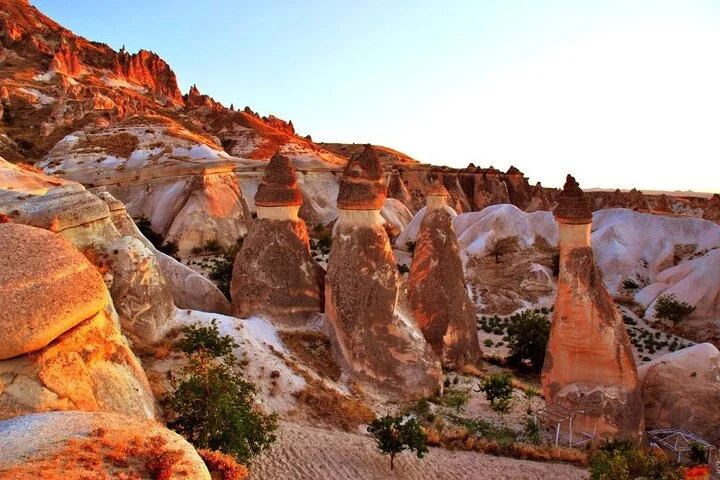 Cappadocia Red Tour with Guide in Spanish