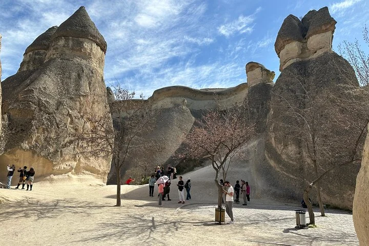 Cappadocia Red Tour with Hotel Pickup and Local Guide