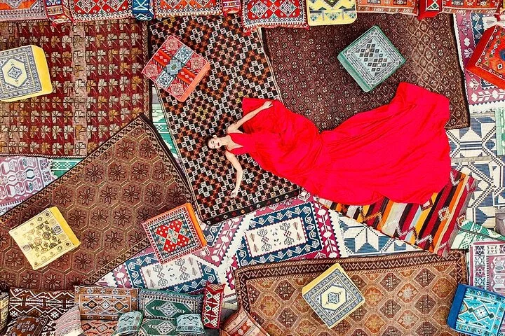 Cappadocia Rooftop Photoshoot with Balloons & Fairy Chimneys