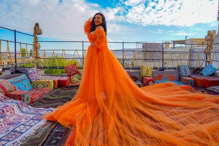 Cappadocia Rooftop Photoshoot with Balloons & Fairy Chimneys