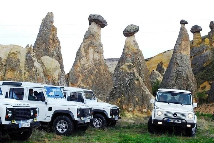 Cappadocia: Sunrise and Sunset Jeep Safari