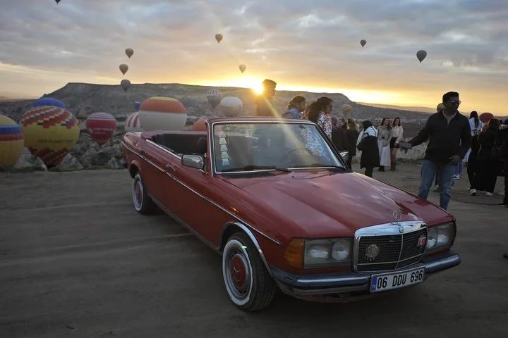 Cappadocia Sunrise Classic Car Tour Private Photo Experience