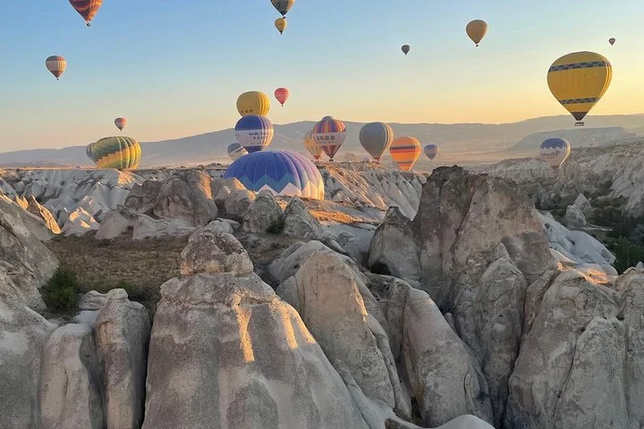 Cappadocia Sunrise Hot Air Balloon Flight / Discovery Balloons
