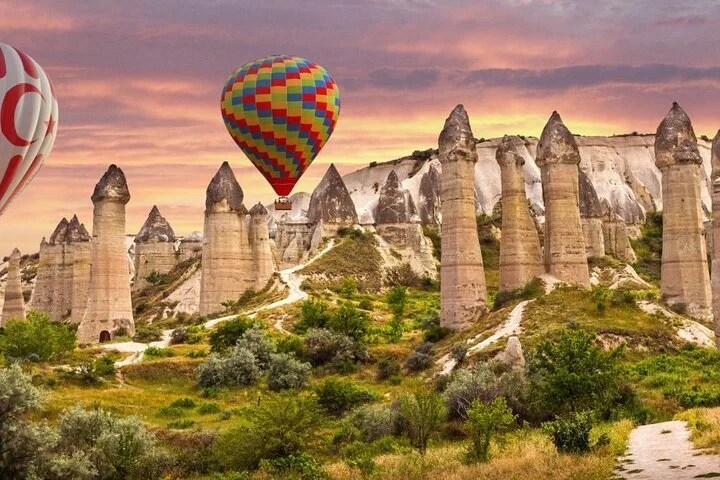 Cappadocia Sunrise Hot Air Balloon Watching Tour