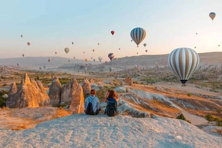 Cappadocia Sunrise Hot Air Balloon Watching Tour