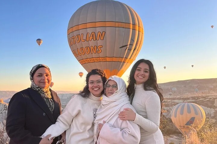 Cappadocia Sunrise Hot Air Balloon Watching Tour With Audio Guide