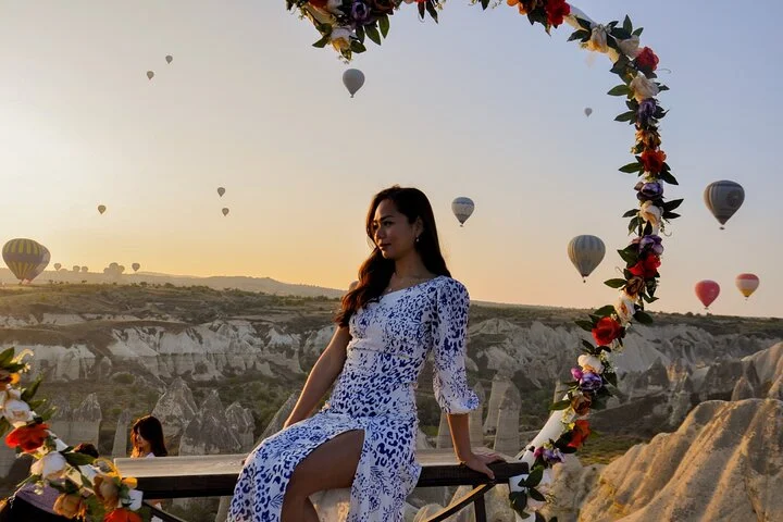 Cappadocia Sunrise Hot Air Balloon Watching Tour With Audio Guide