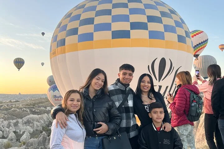 Cappadocia Sunrise Hot Air Balloon Watching Tour With Audio Guide