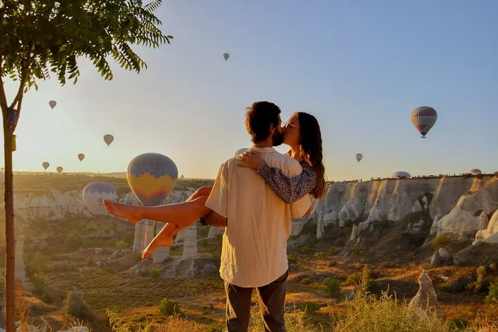 Cappadocia Sunrise Hot Air Balloon Watching Tour With Audio Guide