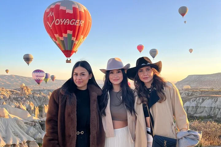 Cappadocia Sunrise Hot Air Balloon Watching Tour With Audio Guide