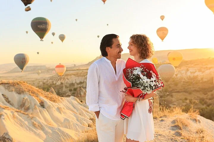 Cappadocia Sunrise Photo Shoot with Hotel Pickup