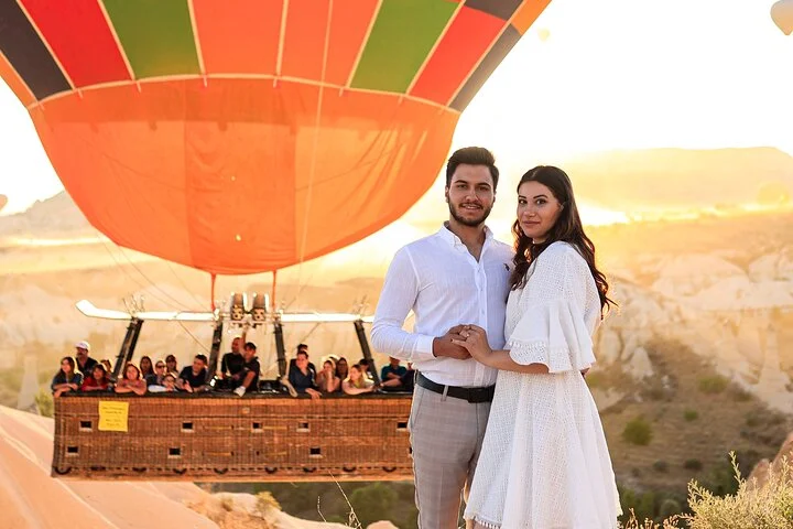 Cappadocia Sunrise Photo Shoot with Hotel Pickup