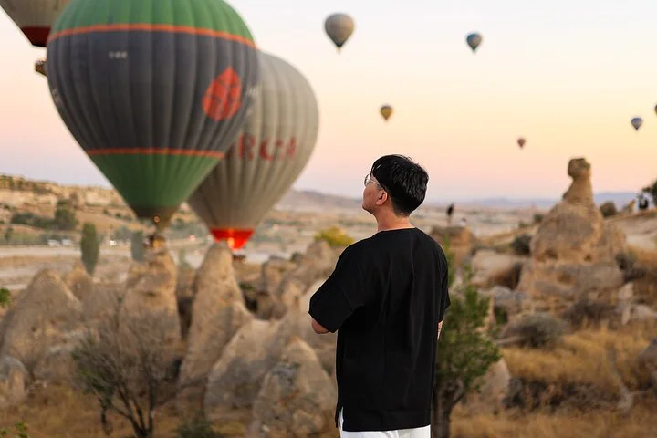 Cappadocia Sunrise Photo Shoot with Hotel Pickup