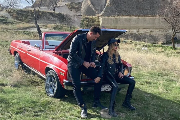 Classic Car Tour in Cappadocia with Local Wine