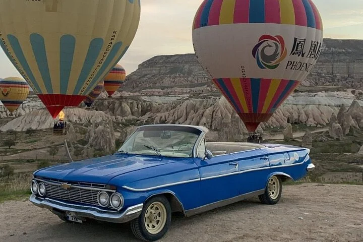 Classic Car Tour in Cappadocia with Local Wine