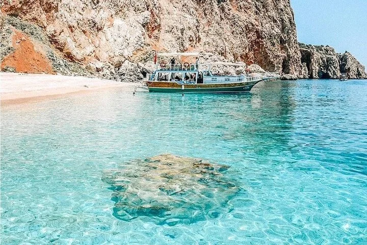 Day Tour to Suluada by Boat