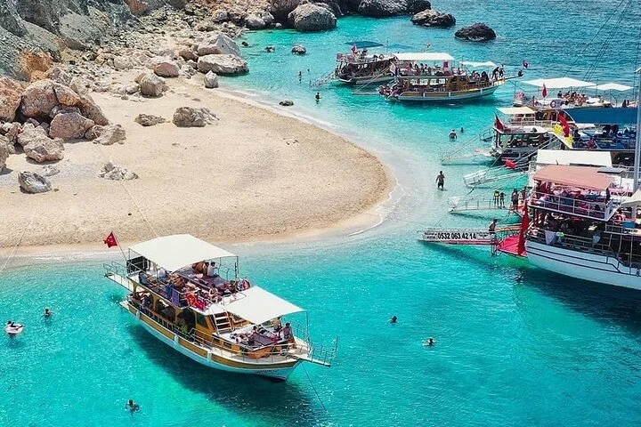 Day Tour to Suluada by Boat