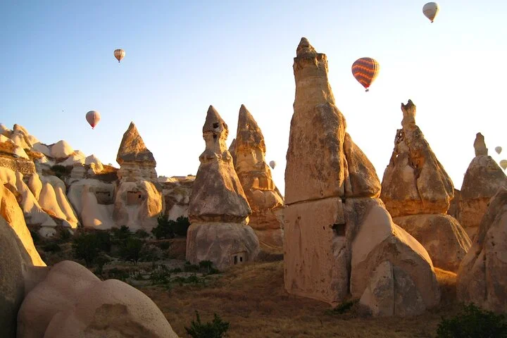 Deal Package : Cappadocia Full-day Red Tour & Hot Air Balloon Ride
