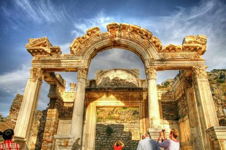 Diamonds of Turkey - 4 Days Travel to Pamukkale, Ephesus, Kusadasi, Cappadocia