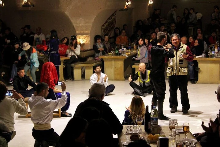 Dinner with traditional dance shows in cave restaurants