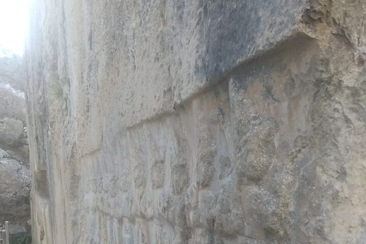 Hattusa Tour from Cappadocia (2 days) 赤い河のほとり