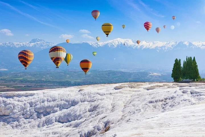Hot Air Balloon Experience in Pamukkale with Breakfast & Transfer