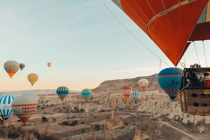 Hot Air Balloon Flight in Cappadocia with Experienced Pilots