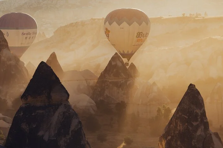 Hot Air Balloon Flight in Cappadocia with Experienced Pilots
