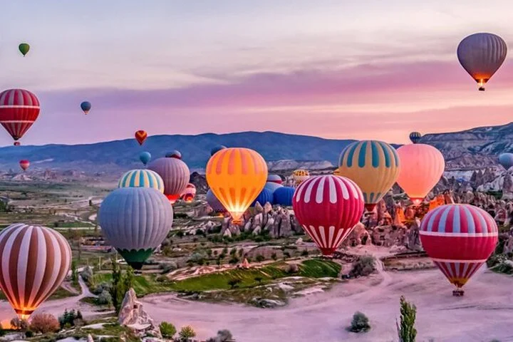 Hot Air Balloon Flight in Cappadocia with Experienced Pilots