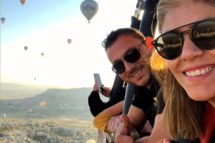Hot Air Balloon Ride in Cappadocia / Goreme