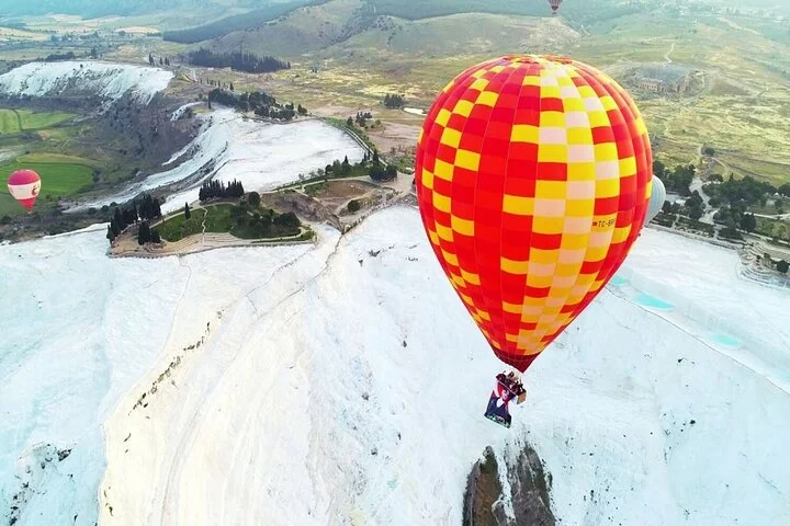 Hot Air Balloon Tour in Pamukkale from Fethiye