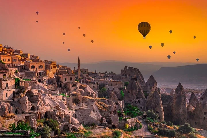 Istanbul & Cappadocia Trip Including Horseback Ride, Balloon Ride