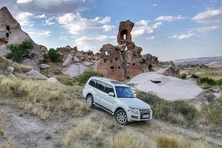 Jeep Safari 4x4 Experience in Cappadocia Private