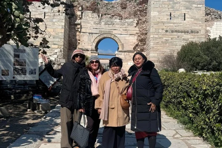 Jewels of Turkey - 4 Day Trip to Pamukkale Ephesus Cappadocia with Balloon Ride