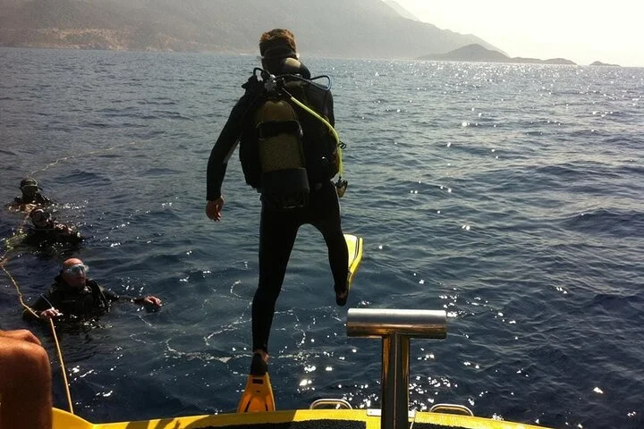 Kemer Scuba Diving Experience: Two Dives with Lunch
