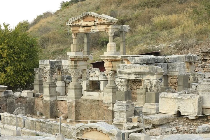 Myths of the Aegean : Travel to Pamukkale, Ephesus, Kusadasi