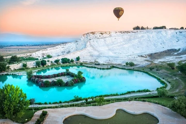 Pamukkale Hot Air Balloon Tour with Champagne