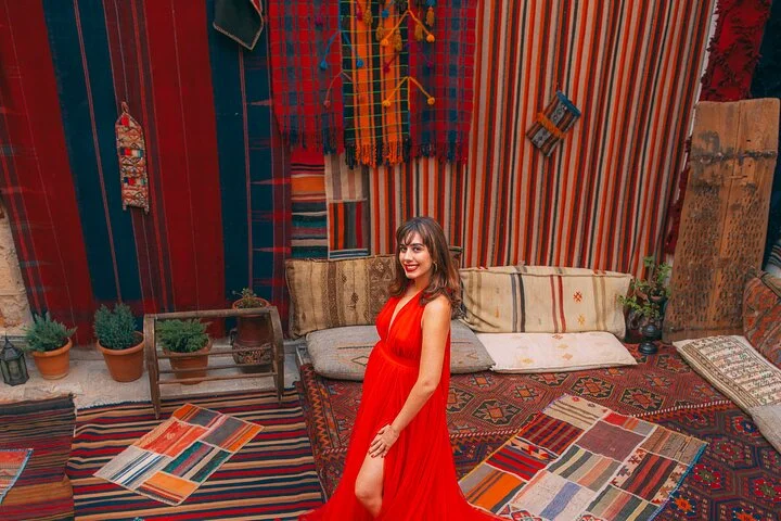 Photo Shooting with Breathtaking Views and Carpeted Corners