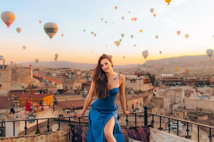 Photo Shooting with Breathtaking Views and Carpeted Corners