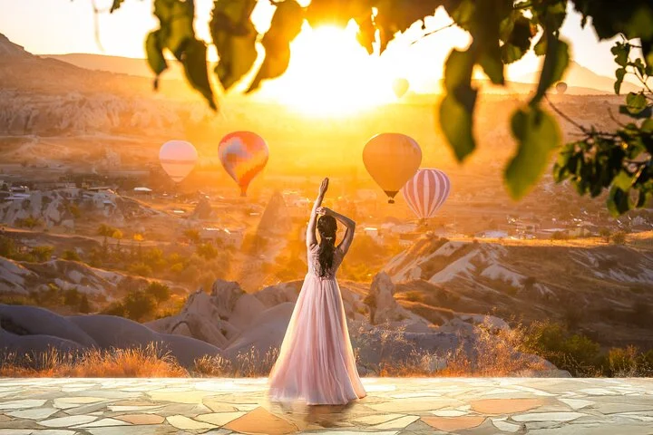 Photoshoot Experience in Cappadocia with Flying Dress