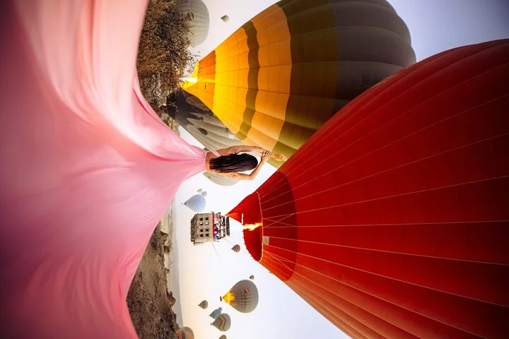 Photoshoot with Balloons in Cappadocia