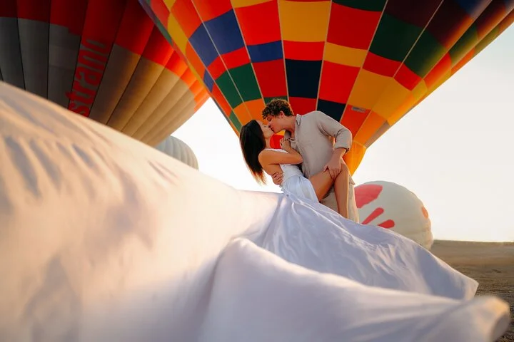 Photoshoot with Balloons in Cappadocia