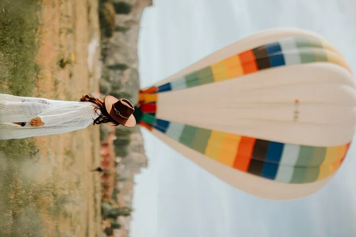 Photoshoot with Balloons in Cappadocia