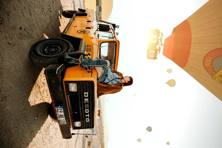 Photoshoot with Balloons in Cappadocia