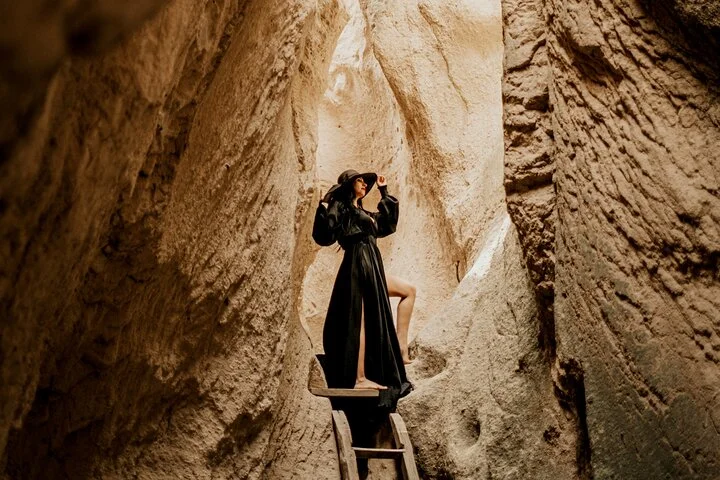 Photoshoot with Balloons in Cappadocia