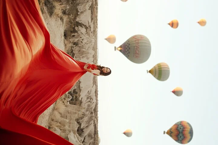 Photoshoot with Balloons in Cappadocia