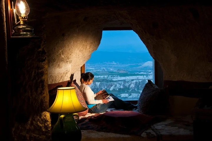 Private 2 days 1 night Istanbul to Cappadocia tour by plane and Hot Air Balloon